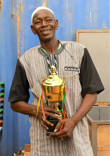 Départ à la pré-rétraite de M. TRAORE Issouf dit DINO, Opérateur Conditionnement 1 Départ en pré-retraite de Monsieur Issouf TRAORE-feature